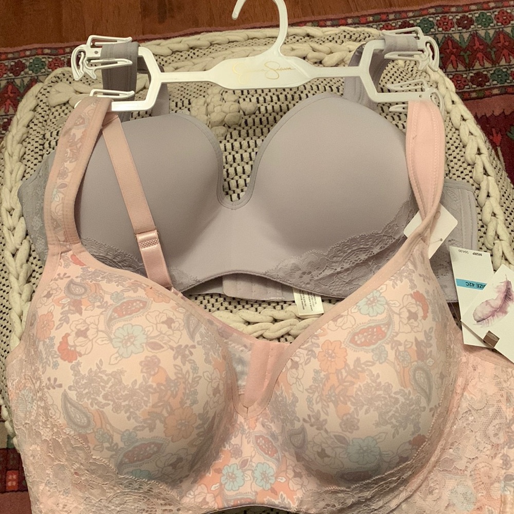 NWT 42C set of Jessica Simpson bras